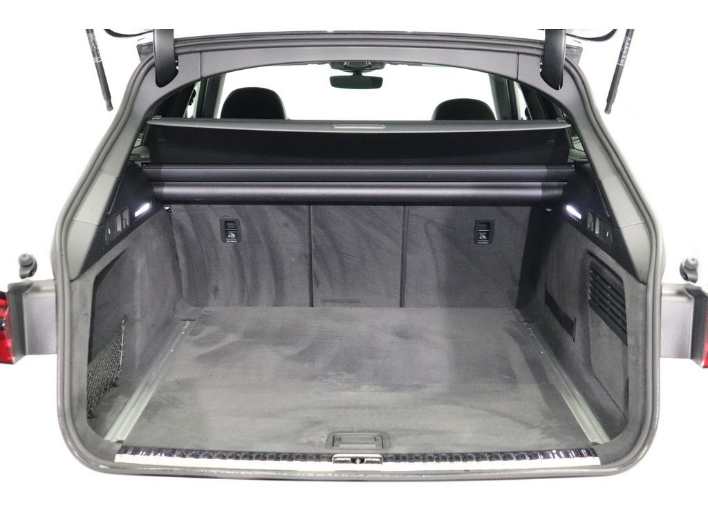 Audi A6 Avant 40 TDI quattro S-Line - Samsaru's Car Outlet