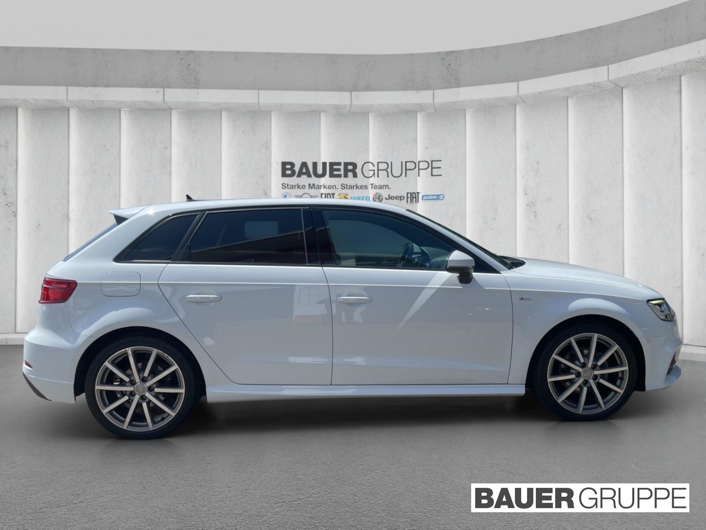 Audi A3 Sportback 35 TFSI S line - Samsaru's Car Outlet