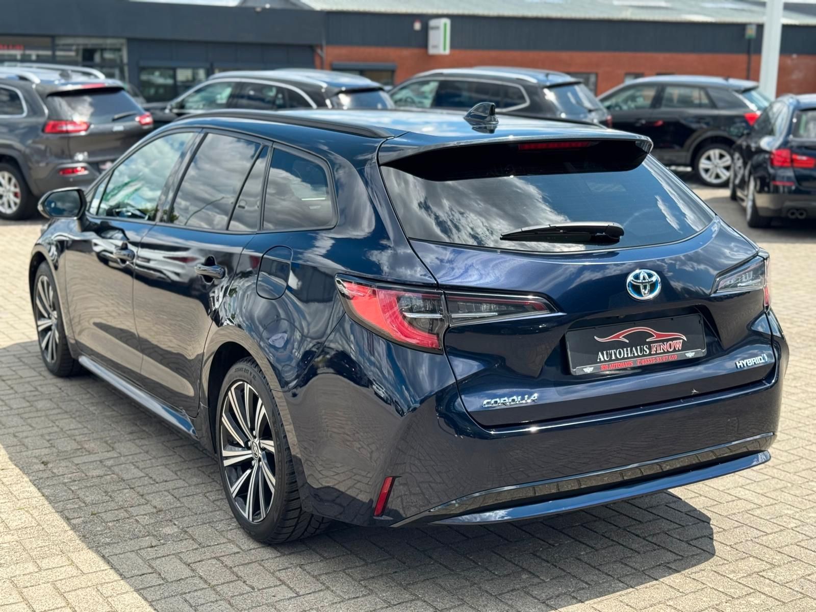 Toyota Corolla 1.8 Touring Sports Hybrid - Samsaru's Car Outlet
