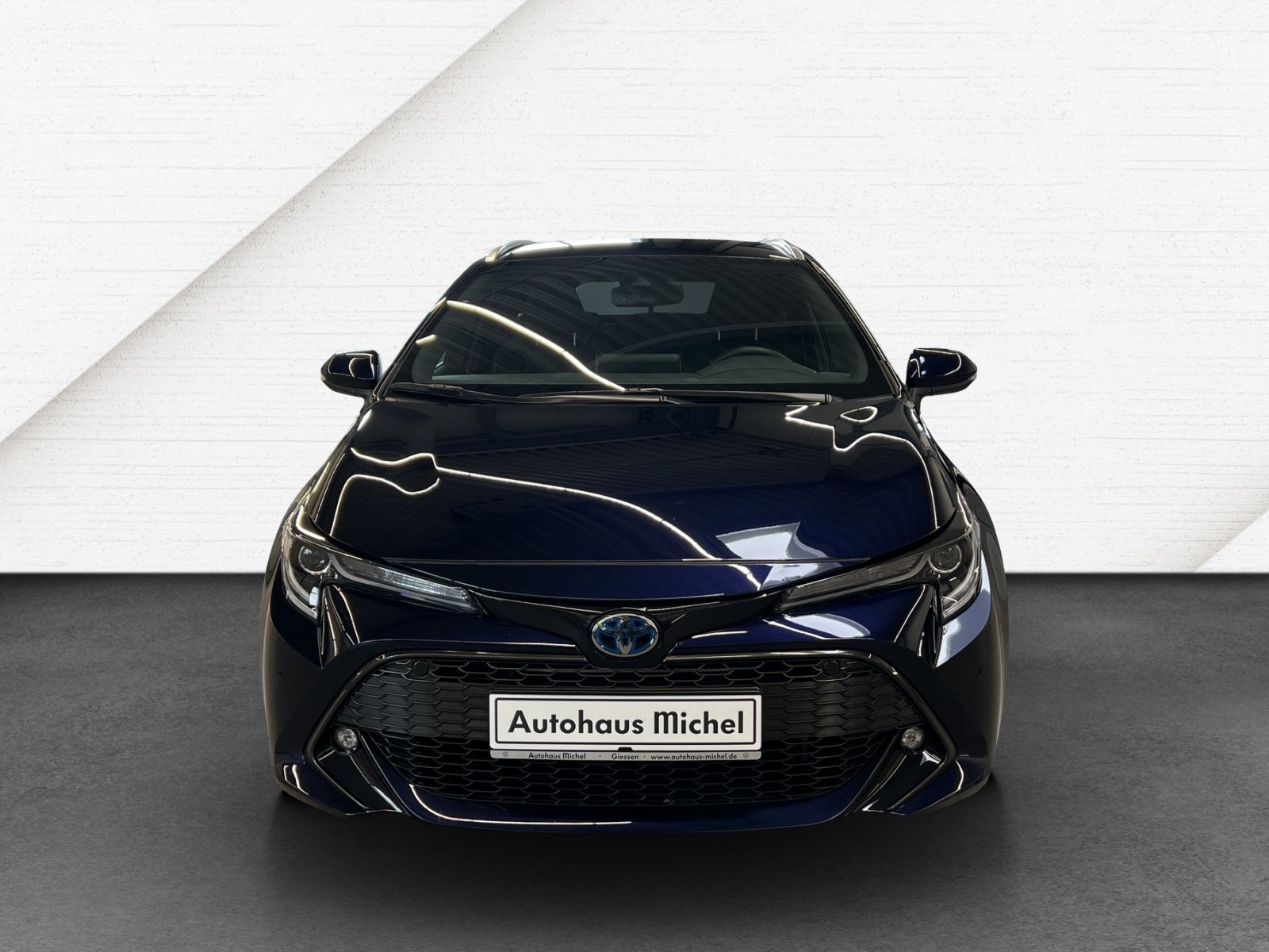 Toyota Corolla Touring Sports MILD-Hybrid - Samsaru's Car Outlet