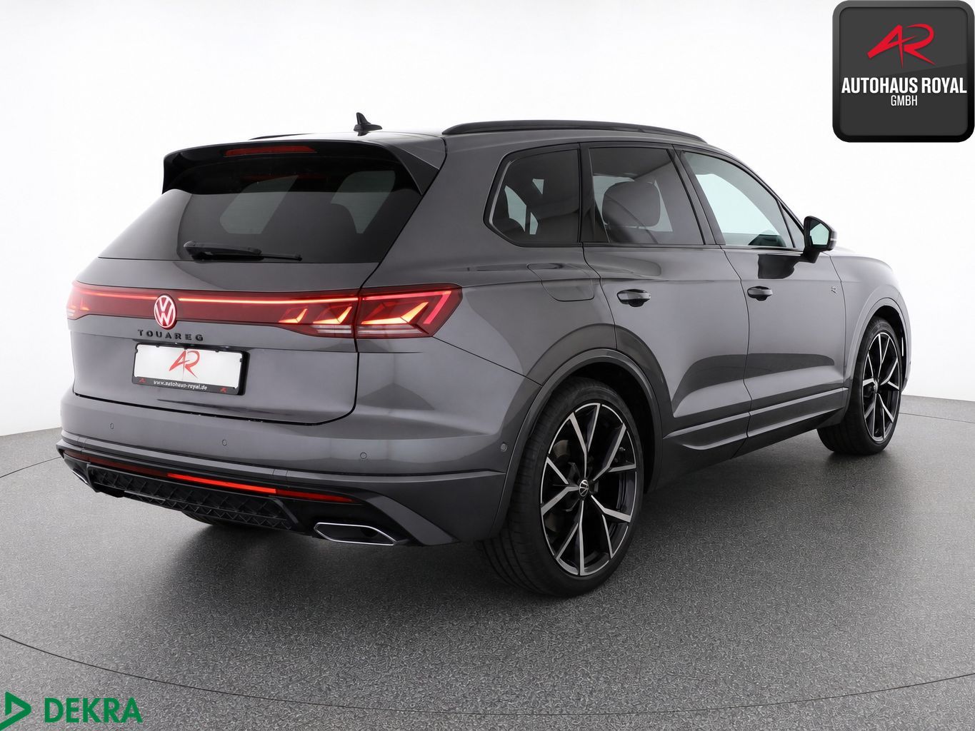 Volkswagen Touareg 3.0 TDI 4M R LINE PANO,HUD,360°,MASSAGE