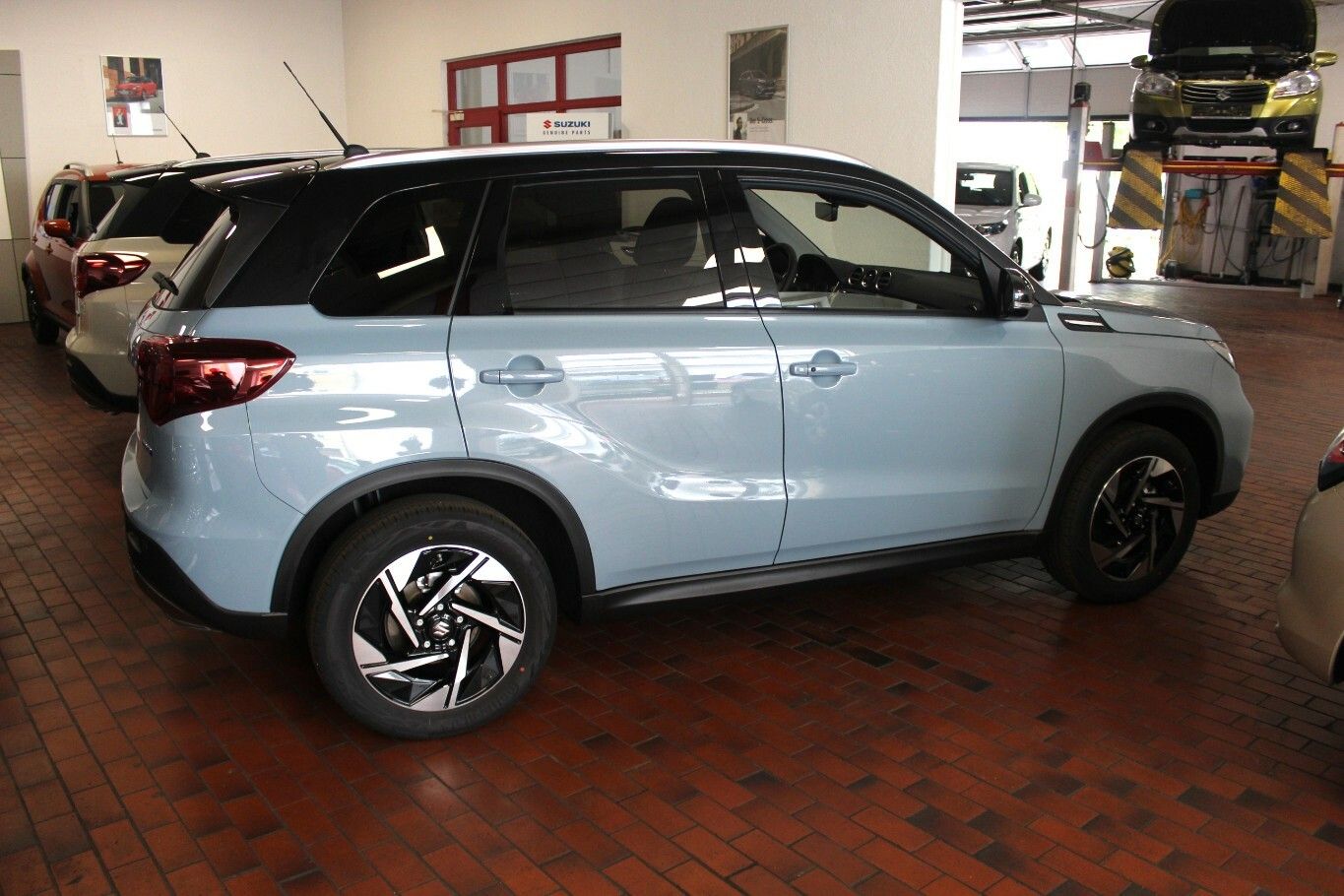 Suzuki Vitara 1.4 Hybrid Comfort+ 4x4 ALLGRIP - Samsaru's Car Outlet