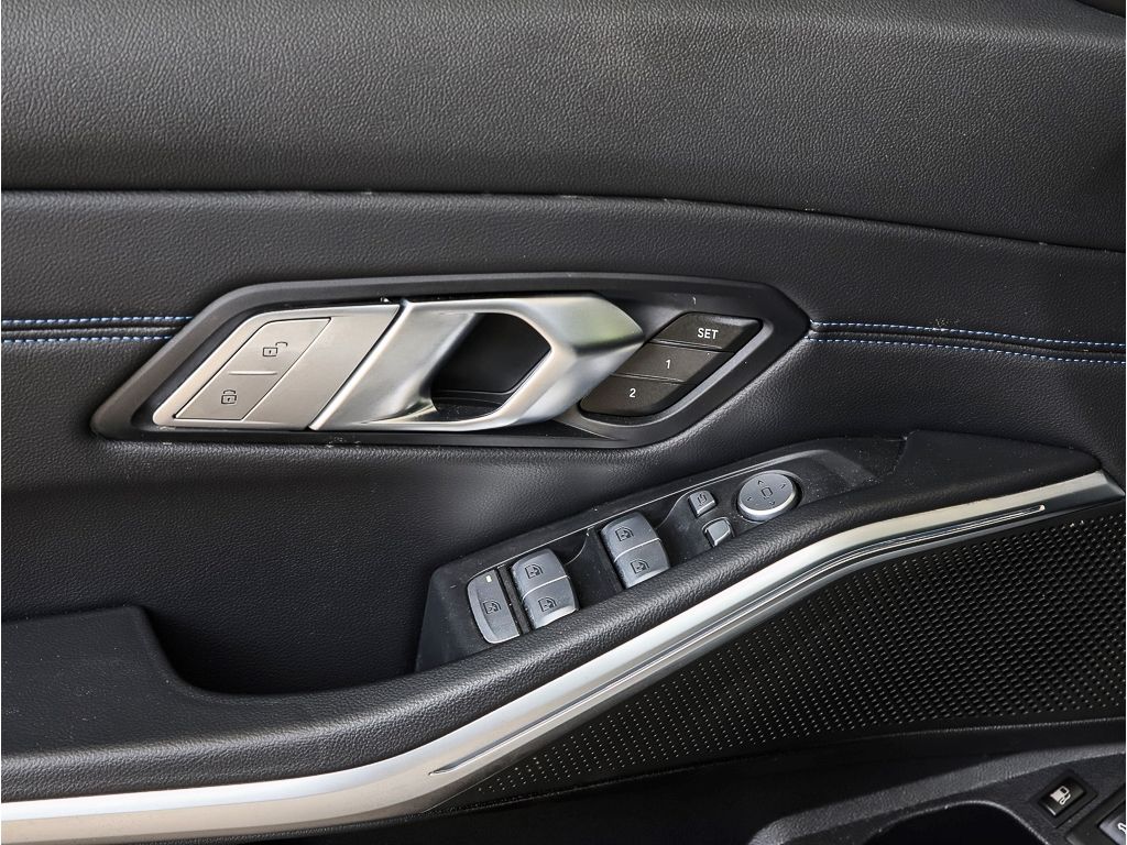 BMW 330 M Sport EU6d e xDrive Touring - Samsaru's Car Outlet