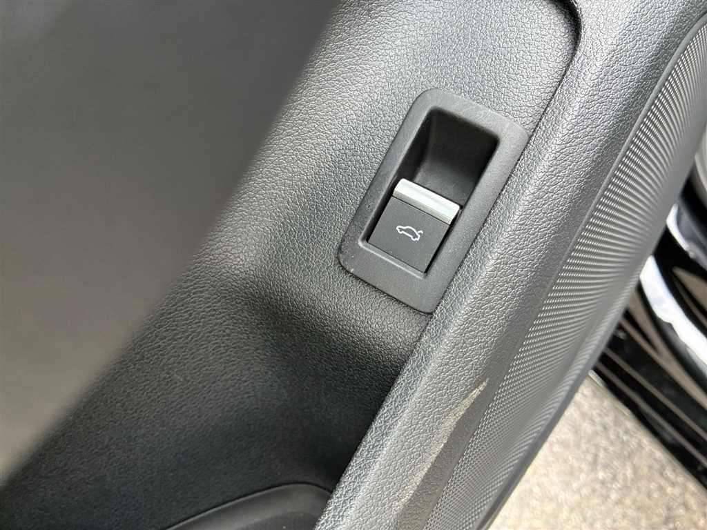 Audi A4 Avant S line 40 2.0 TFSI quattro S-tronic