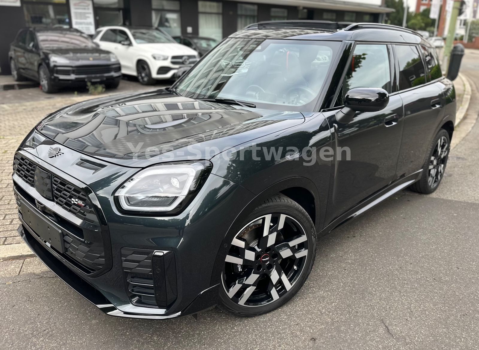 MINI Cooper D Countryman JCW - Samsaru's Car Outlet