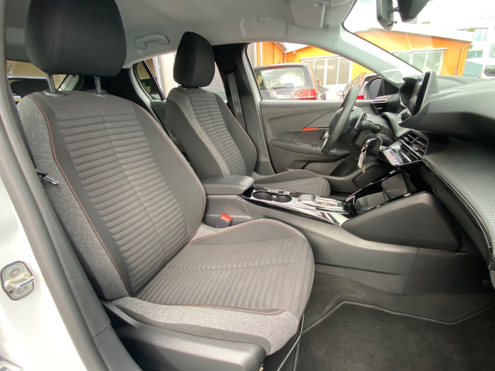 Peugeot 208 Active Pack - Samsaru's Car Outlet