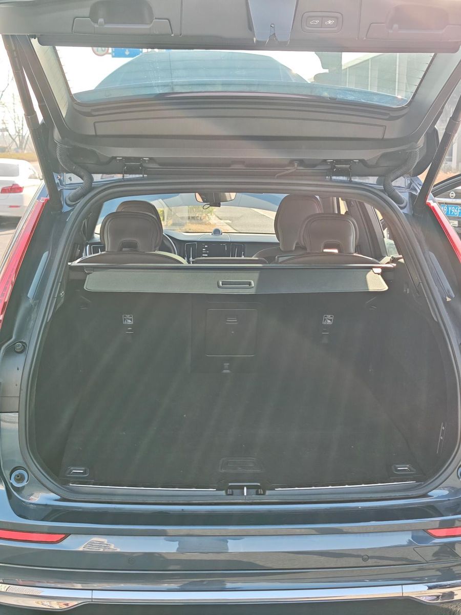 Volvo T8 Ultimate Bright Recharge Plug-In Hybrid AWD