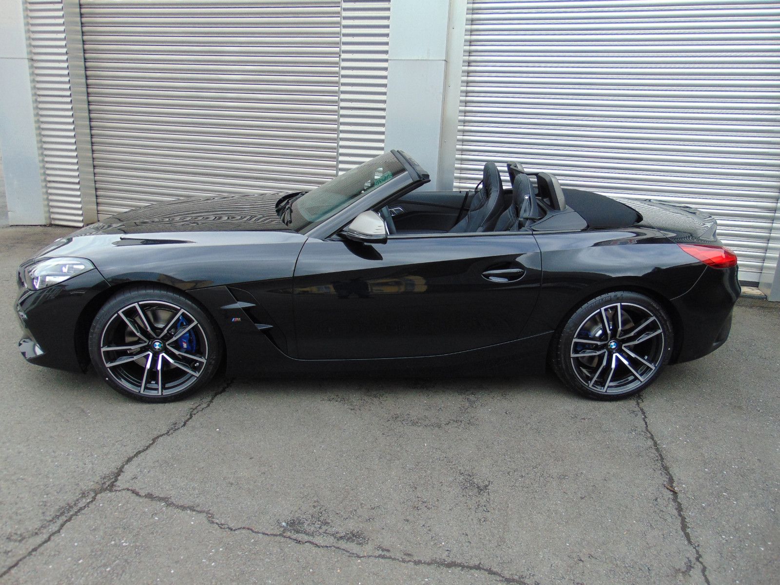 BMW Z4 M 40i - Samsaru's Car Outlet