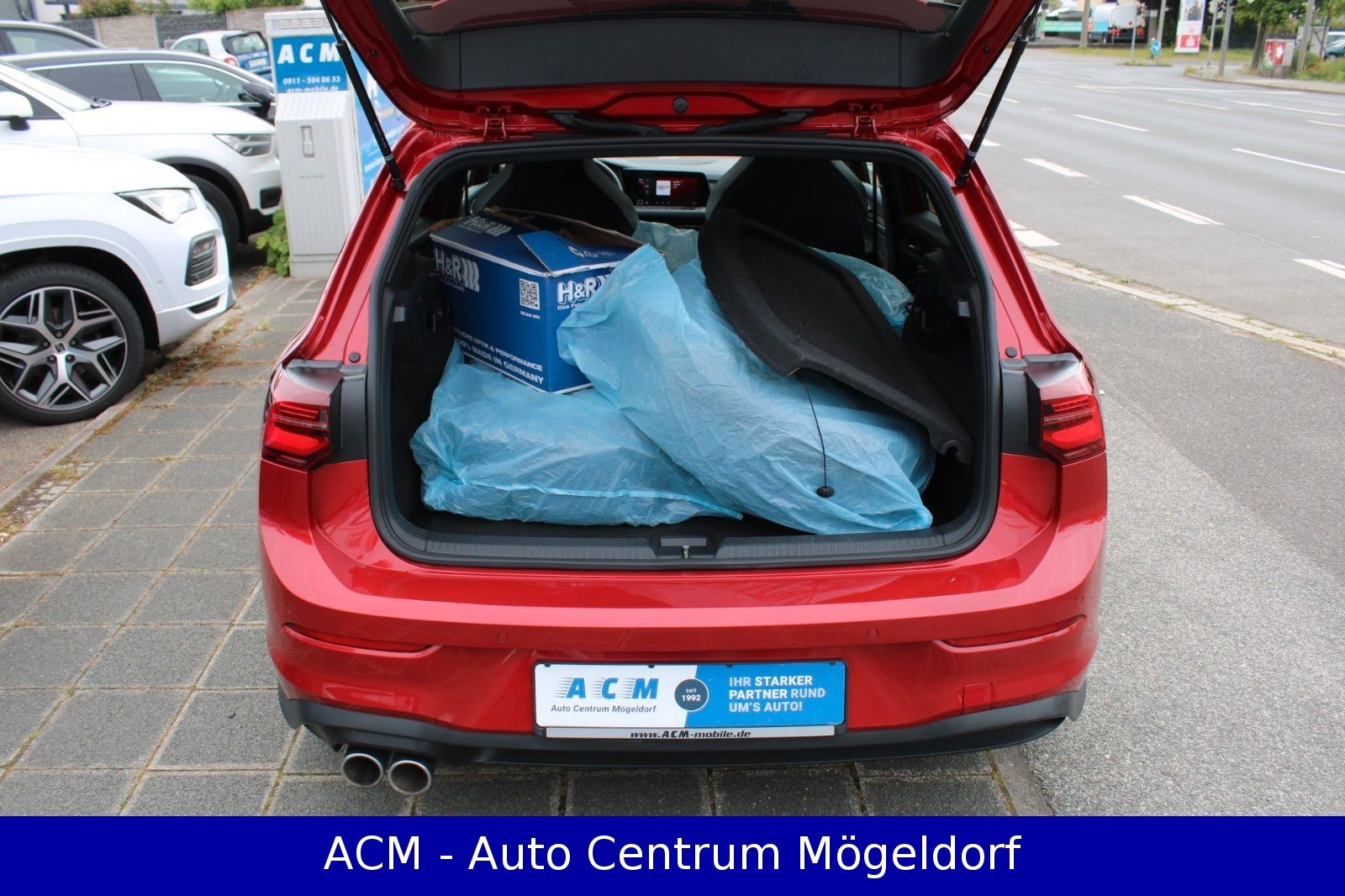 Volkswagen Golf VIII 2.0 GTD - Samsaru's Car Outlet