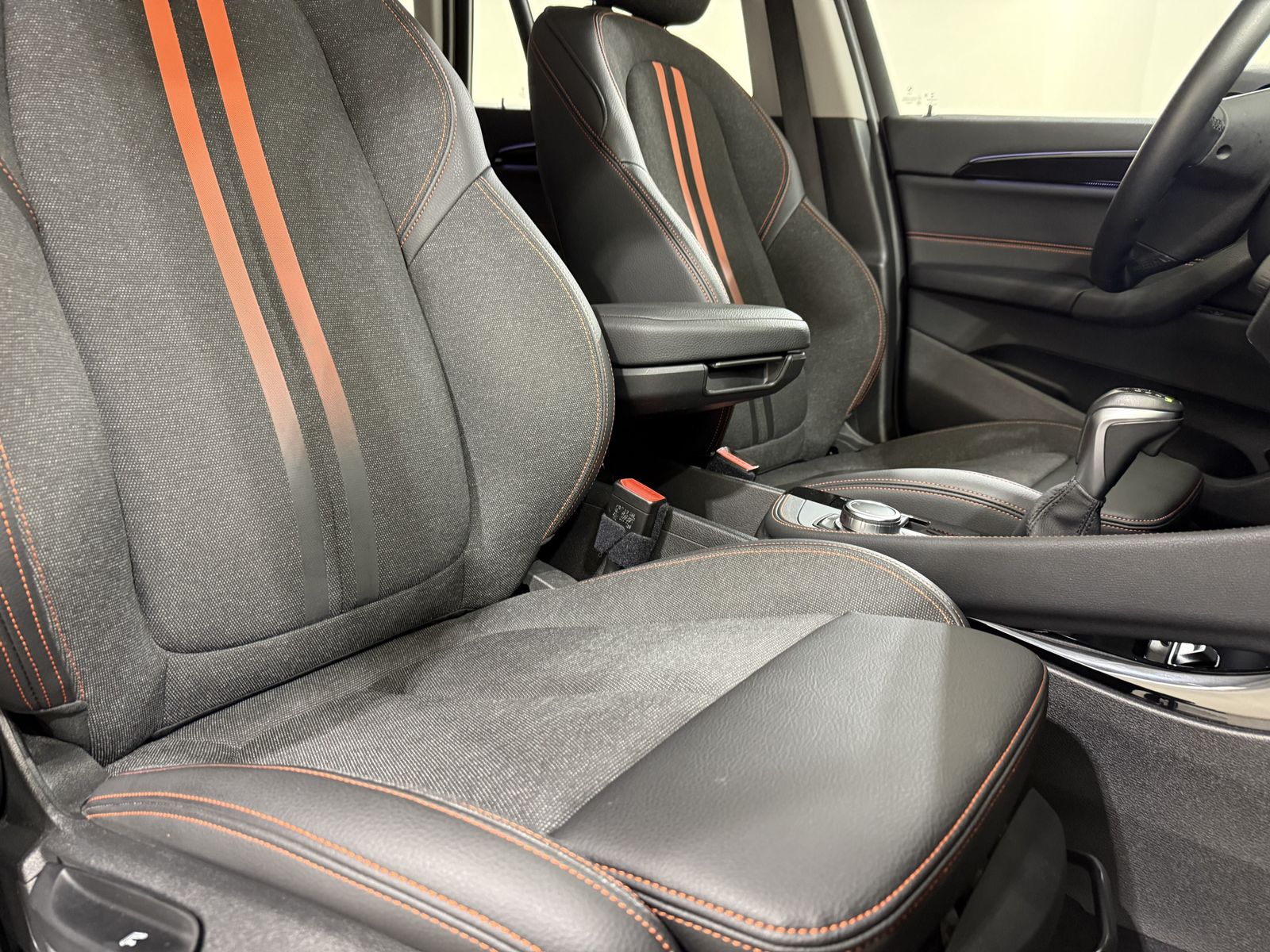 BMW X1 xDrive25e Sport Line - Samsaru's Car Outlet