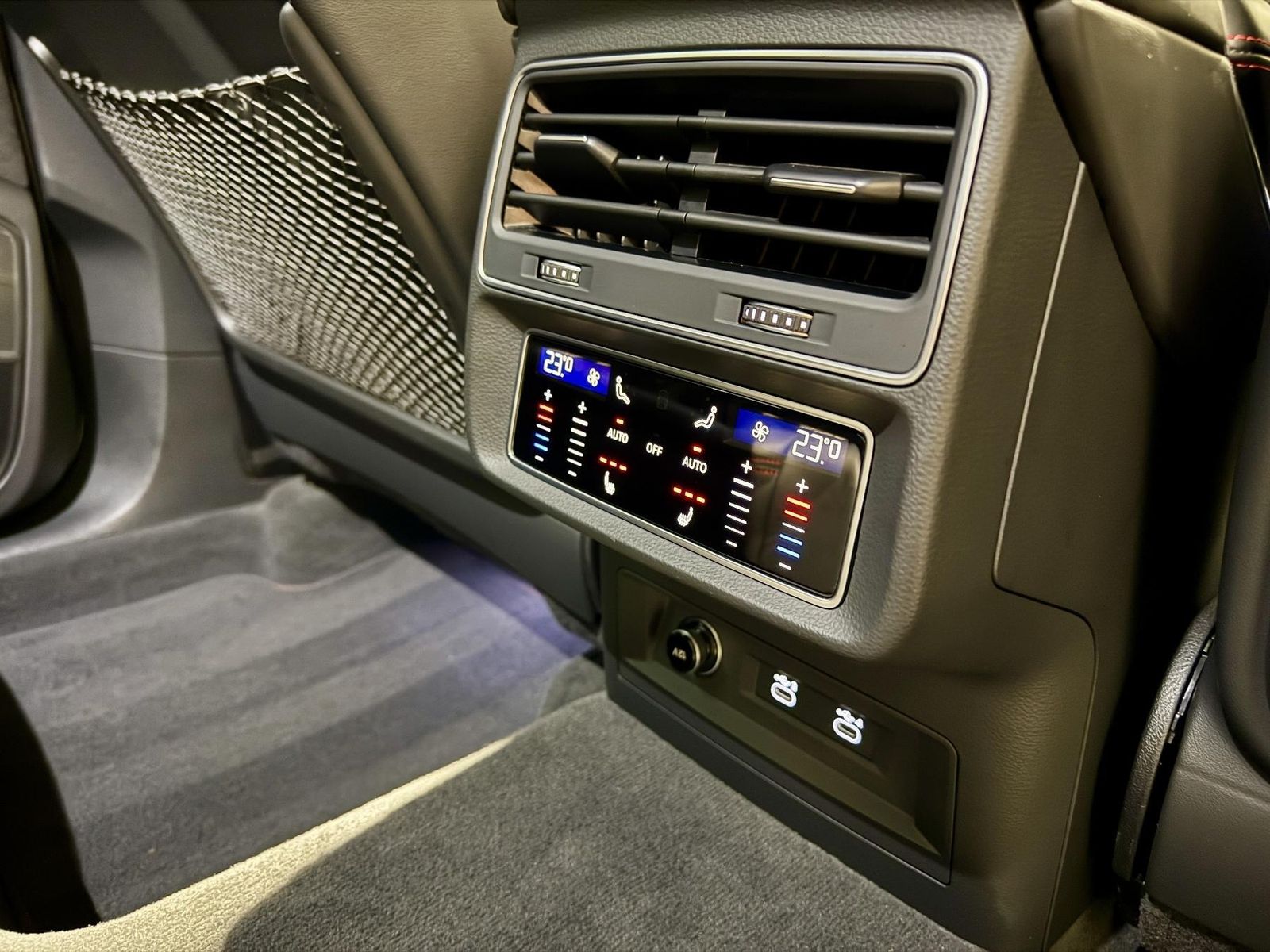 Audi RSQ8 Carbon Pak.+Standheiz 305 km/h+Keramik+B&O