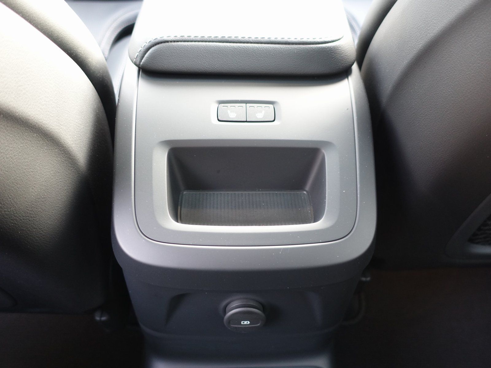 Volvo XC60 Black Edition Ultra T8 AWD/Massage/B&W/AHK