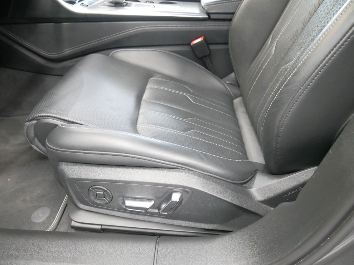 Audi A6 Avant 55 TFSI quattro S line S tro. MATRIX AH