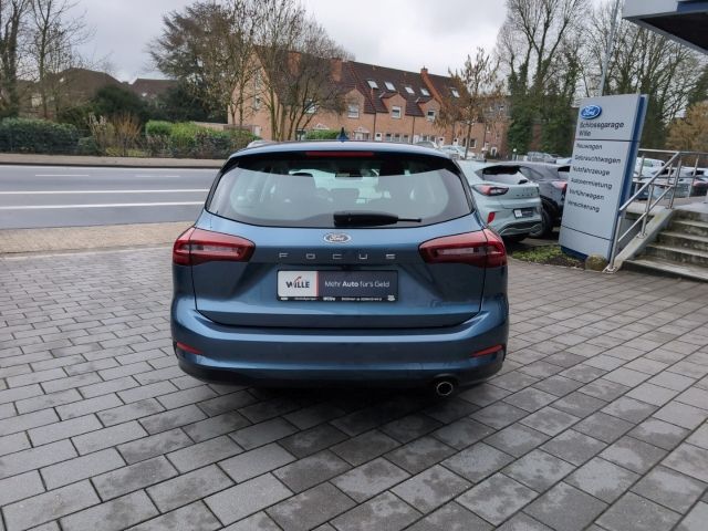 Ford Focus Titanium Automatik Kamera ACC Fahrassisten