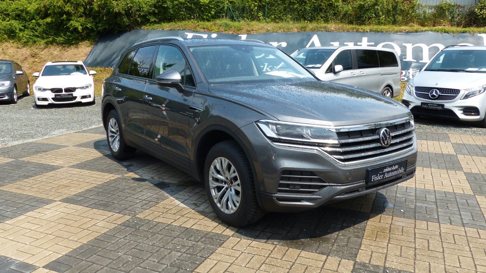 Volkswagen Touareg 3.0 TDI 4 Motion - Samsaru's Car Outlet