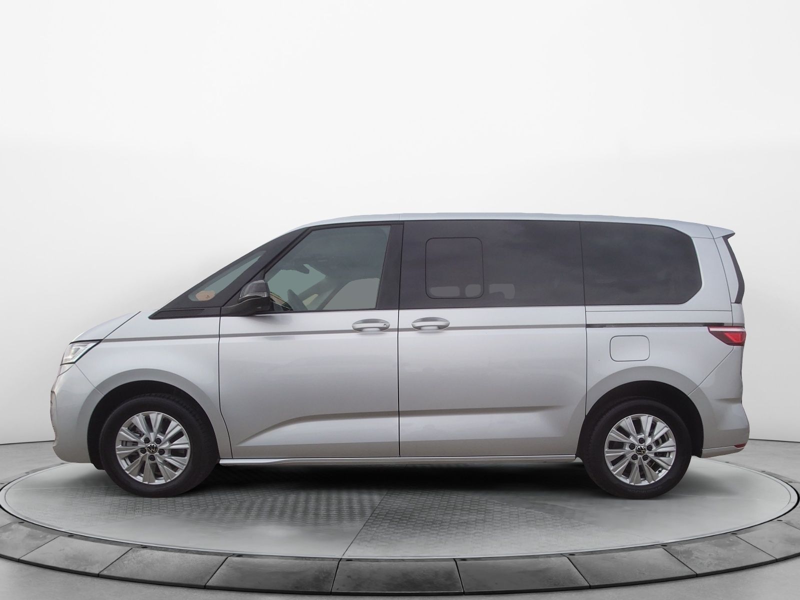 Volkswagen T7 Multivan 1.4 eHybrid - Samsaru's Car Outlet