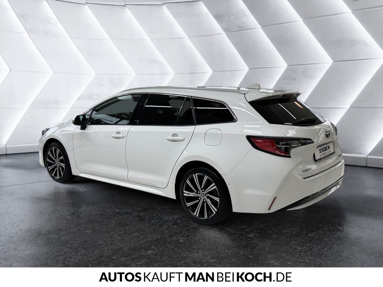 Toyota Corolla TS 1.8 Hybrid CVT Comfort NAVI LED ACC