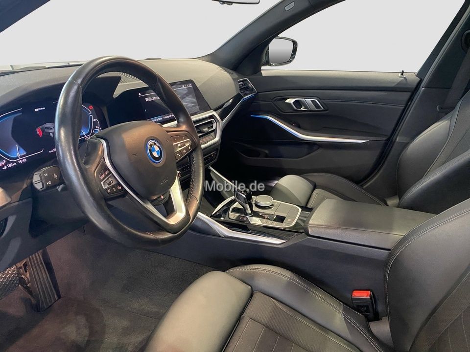 BMW 330e xDrive Touring Sport Line - Samsaru's Car Outlet
