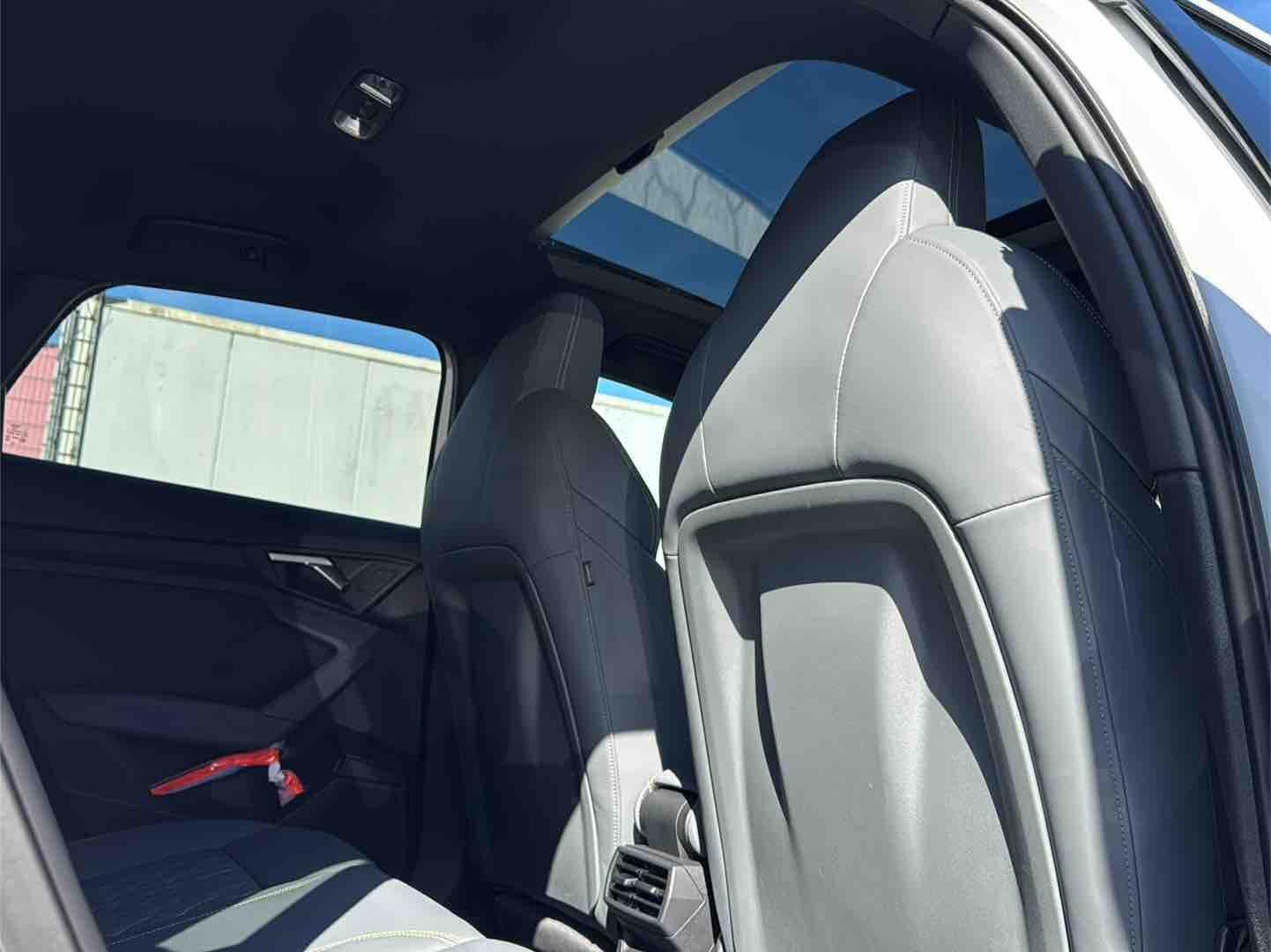 Audi A3 45 TFSIe 2x S line ACC BLACK HuD PANO RAUTE