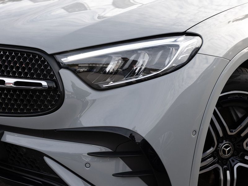 Mercedes-Benz GLC 300 d 4M AMG-Sport/Pano/AHK/Night/Distr/20'