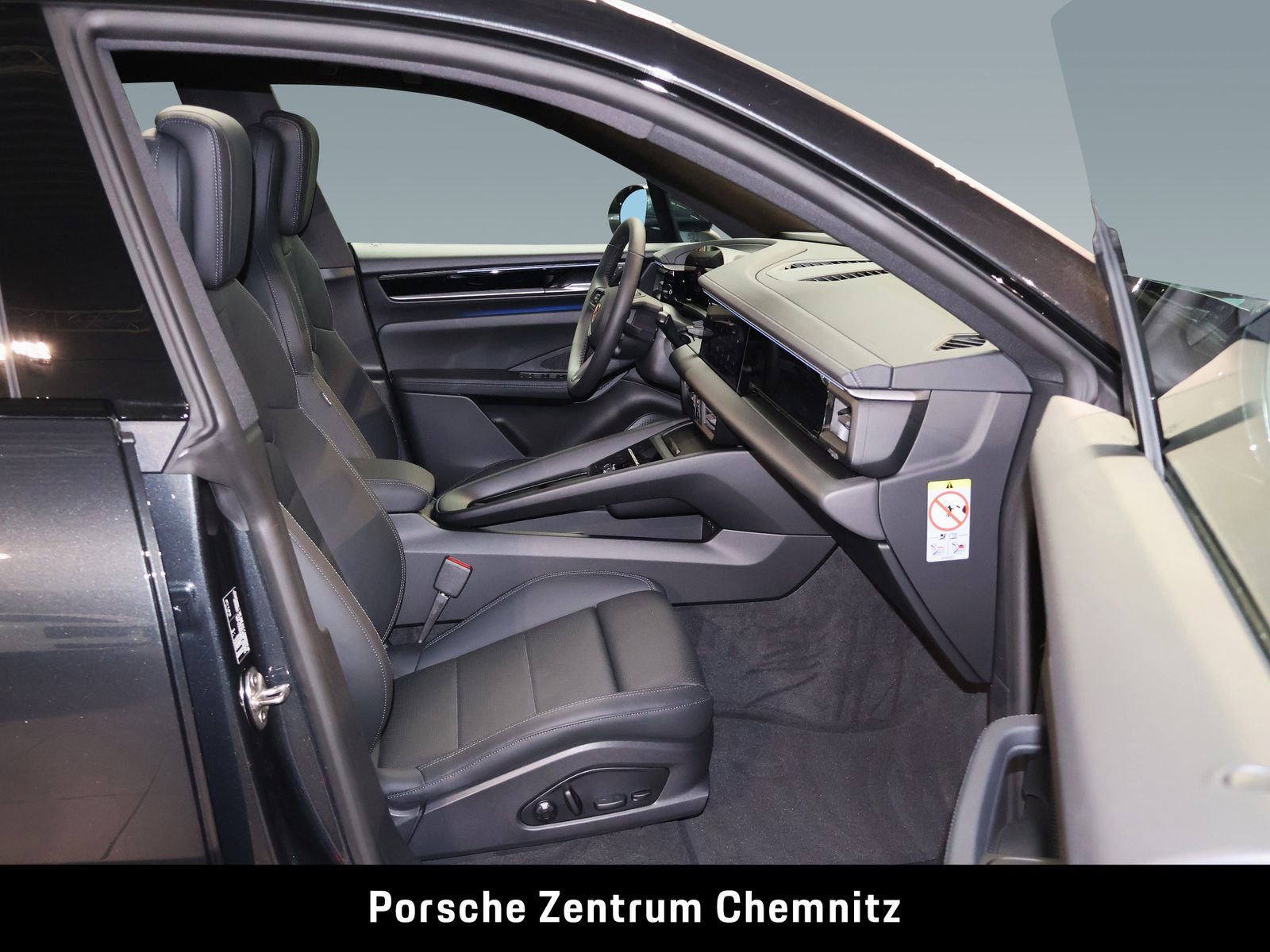 Porsche Macan 4S Electric Luft;AHZV;Pano;BOSE;Matrix-LED
