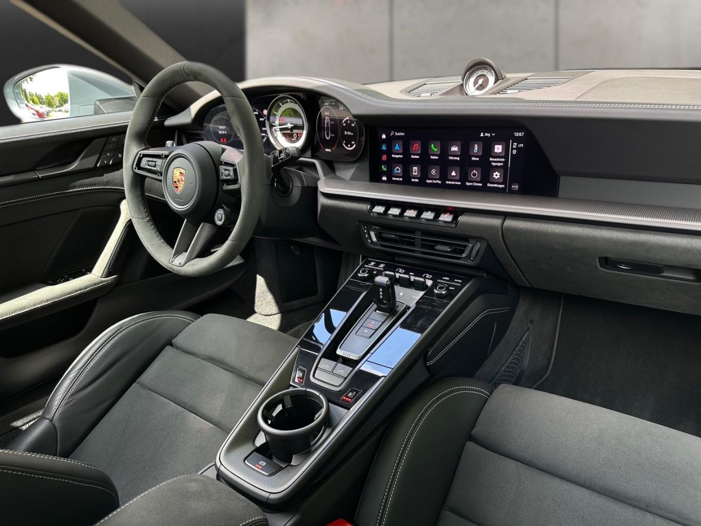 Porsche 911 Targa 4 GTS - Samsaru's Car Outlet