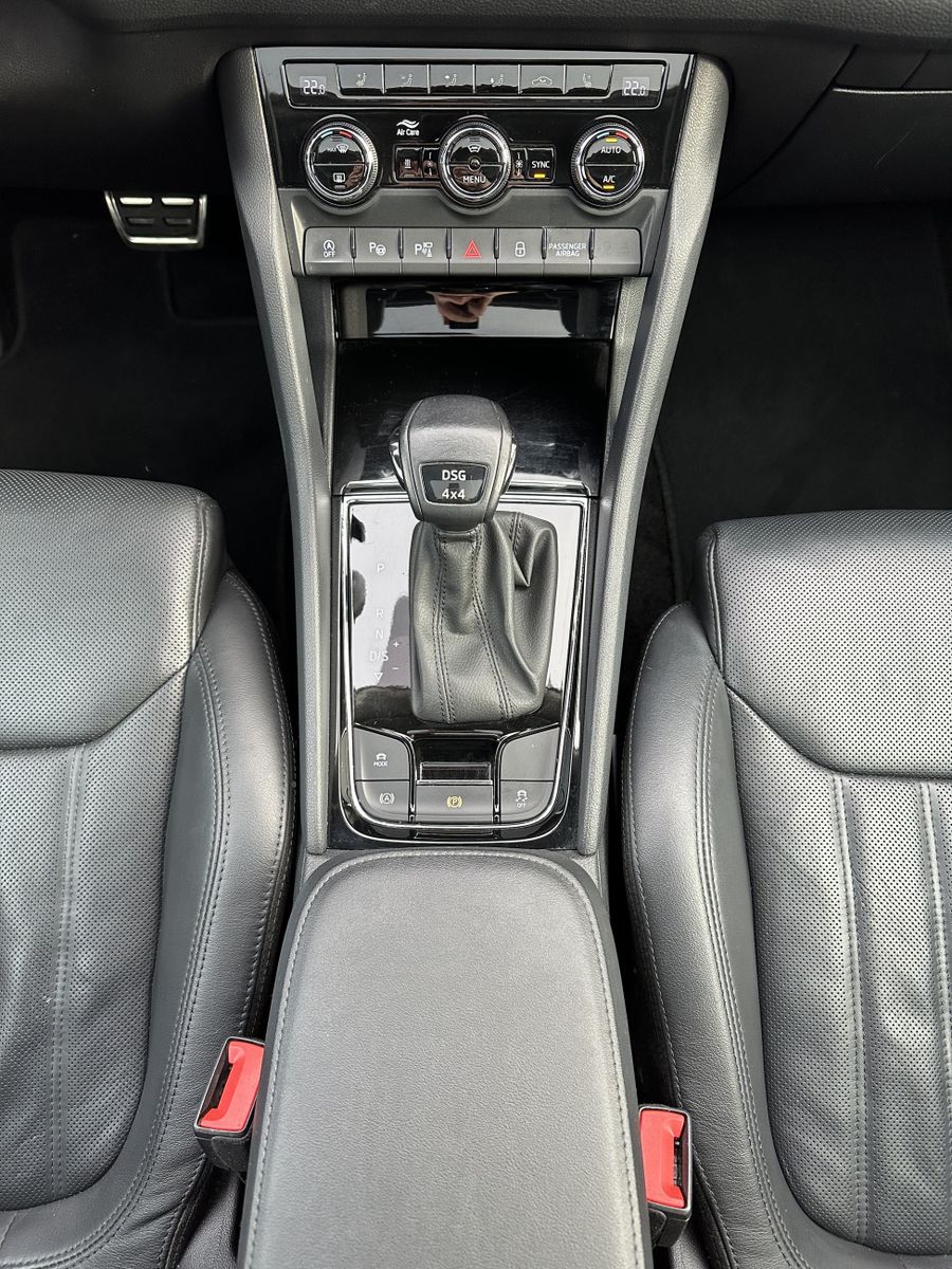 Skoda Kodiaq L&K 4x4 NAV+LED+AHK+360°+PANO+V-COCKPIT