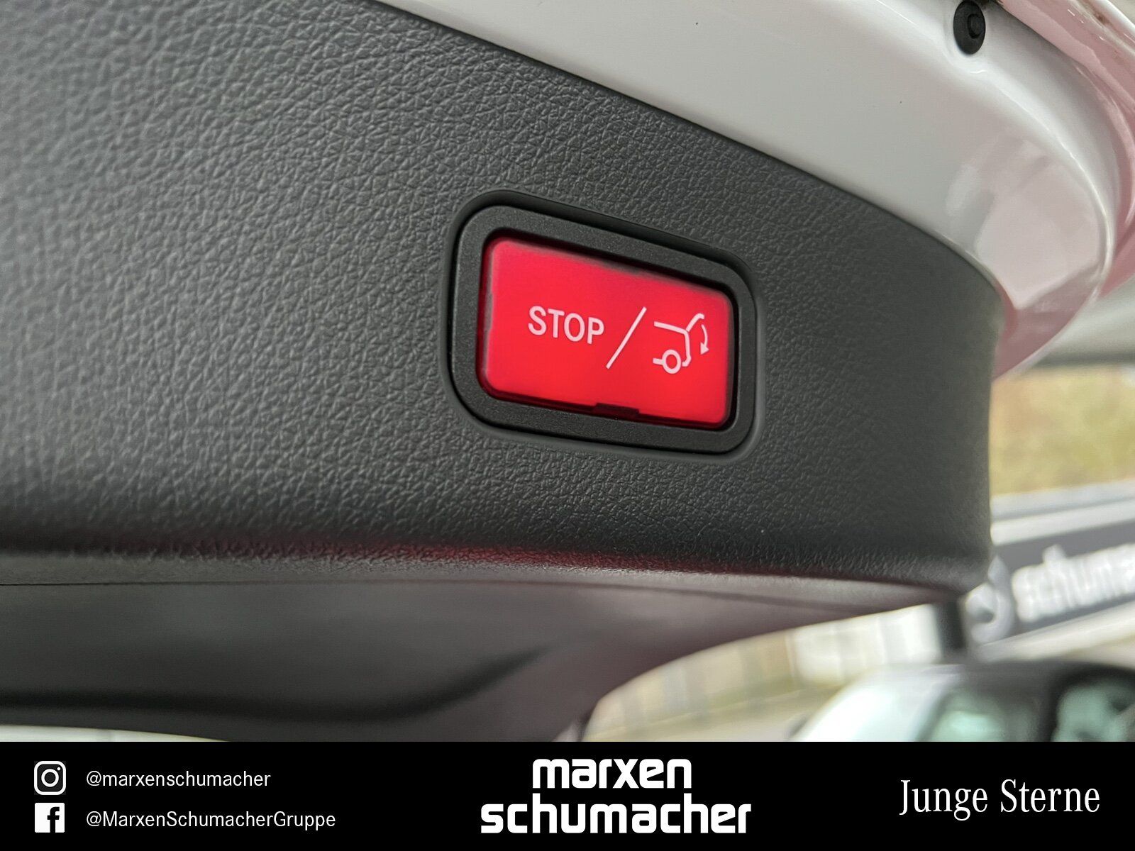 Mercedes-Benz GLC 220 d 4M AVANTGARDE Pano+360°+AHK+DIGITAL