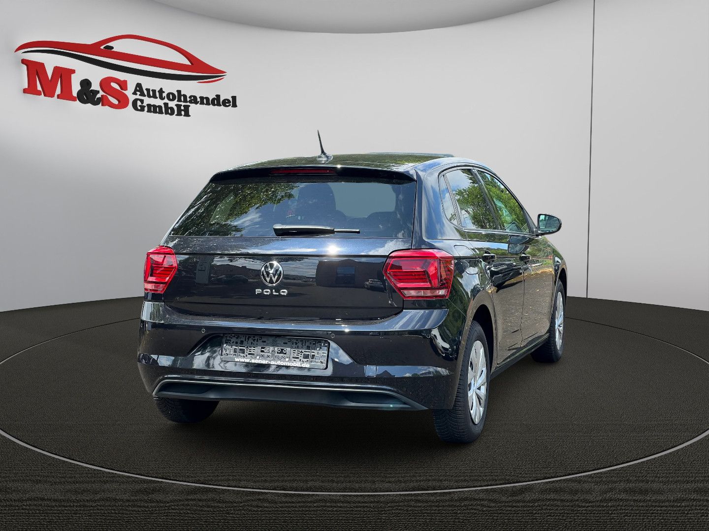 Volkswagen Polo VI Comfortline Aut. - Samsaru's Car Outlet