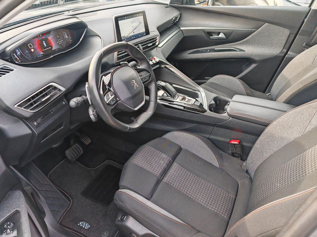 Peugeot 5008 BlueHDI 130 EAT8 - Samsaru's Car Outlet