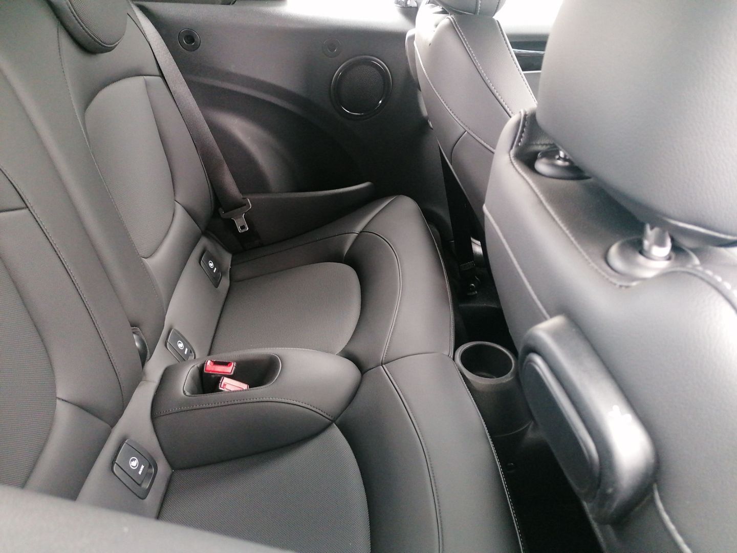 MINI Cooper Cabrio JCW - Samsaru's Car Outlet