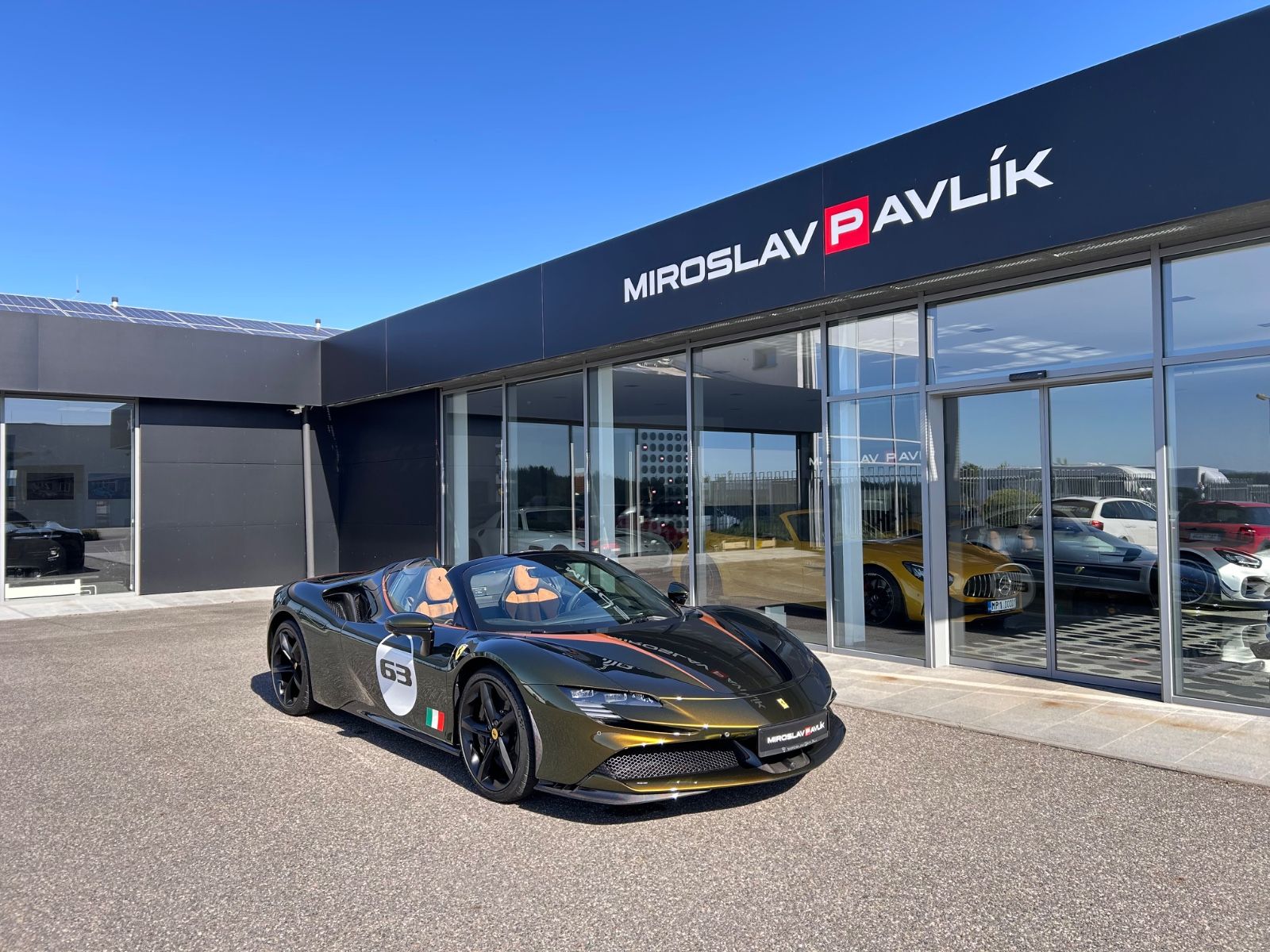 Ferrari SF90 Spider Tailor Made Cavalcade Edition - Samsaru's Car Outlet