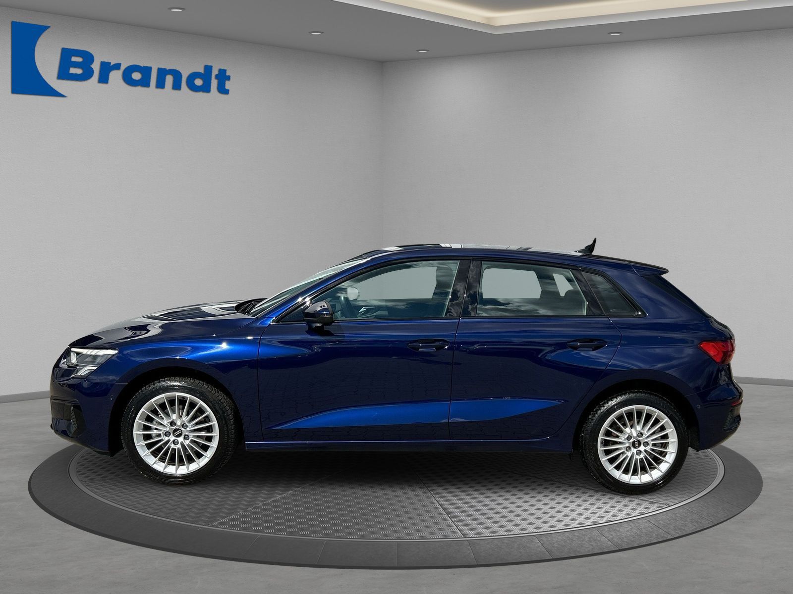 Audi A3 Sportback 30 TFSI S-TRONIC+LED+NAVI+ACC+VC