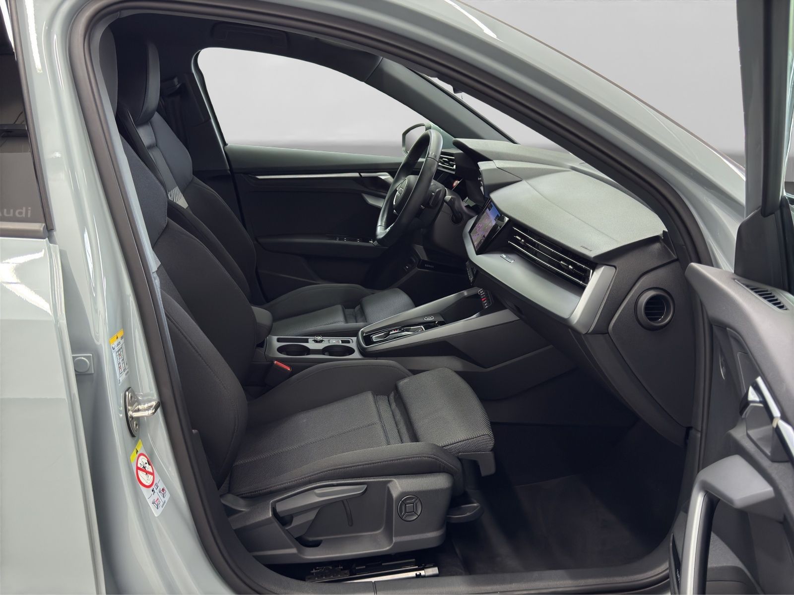 Audi A3 Sportback 35 TDI ADVANCED e - Samsaru's Car Outlet