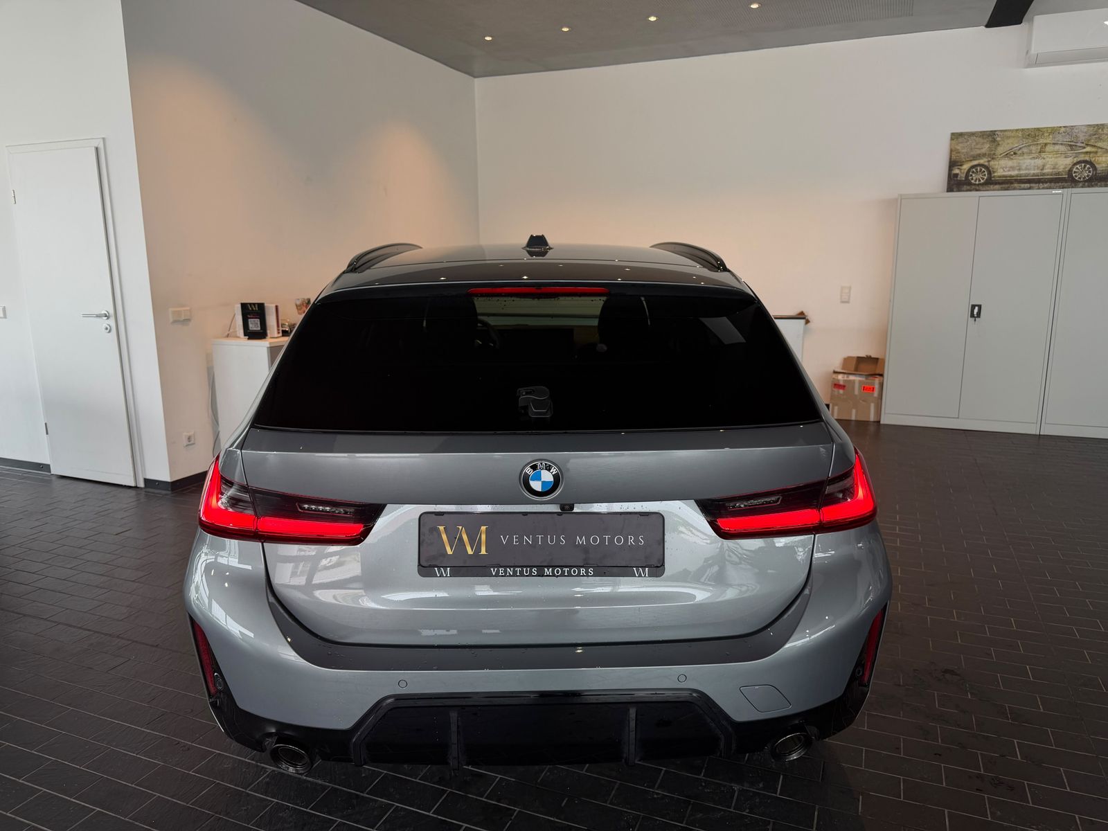 BMW 320 d xDrive *M-Sport PRO*NAVI*LED*ACC*Lane*