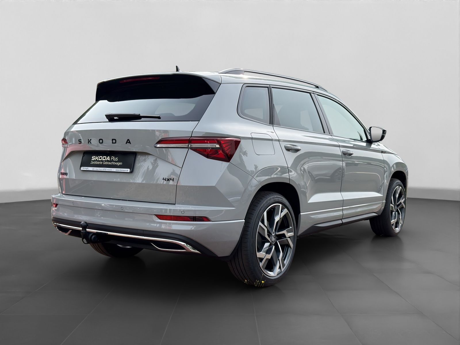 Skoda Karoq 2.0 TSI 4x4 SPORTLINE LM19 AHK KAMERA MATR