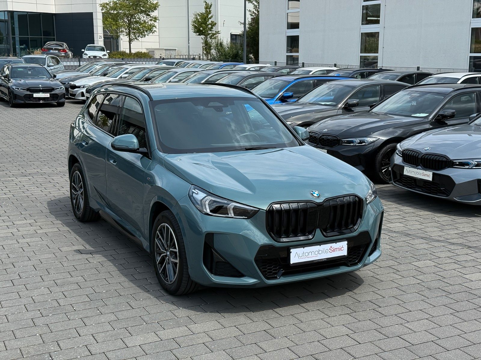 BMW X1 23 d xDrive M Sport - Samsaru's Car Outlet