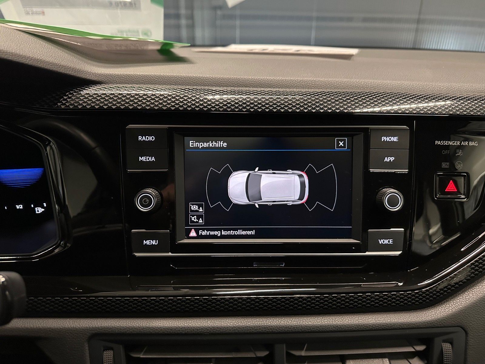 Volkswagen Taigo 1.0 TSI Life - Samsaru's Car Outlet