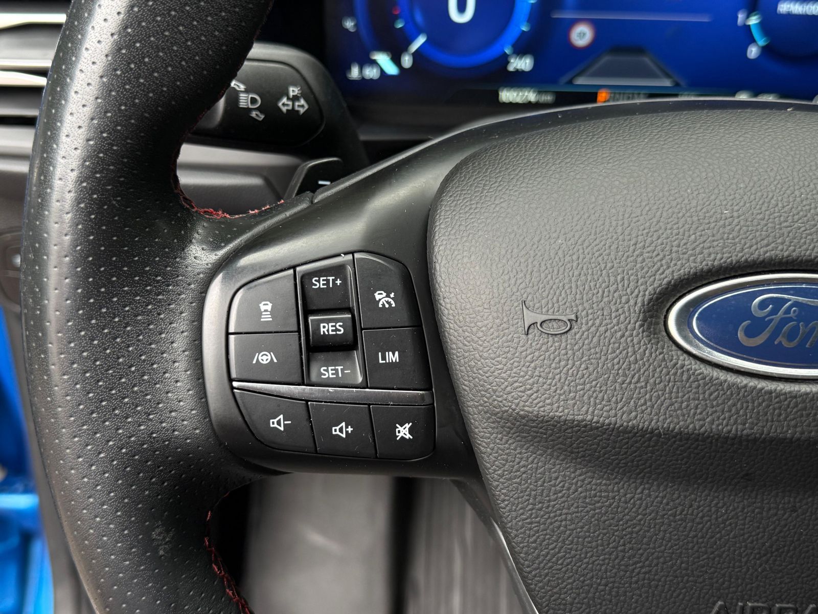Ford Focus Tur. 1.5 EB Aut. ST-Line X - Samsaru's Car Outlet
