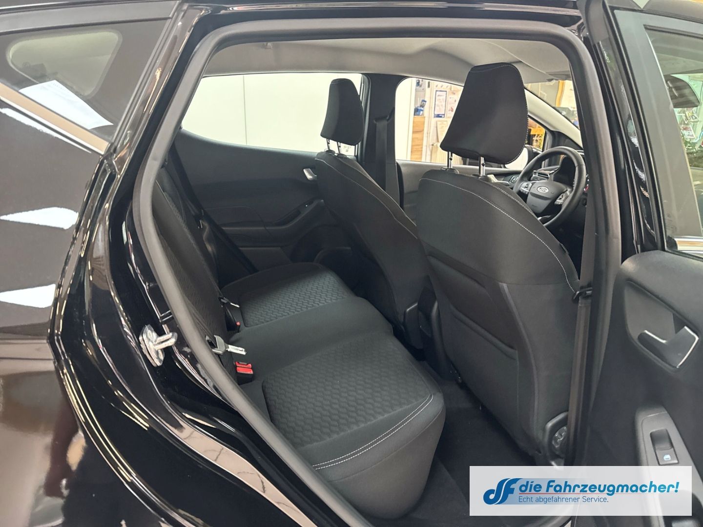 Ford Fiesta Titanium M-Hybrid - Samsaru's Car Outlet