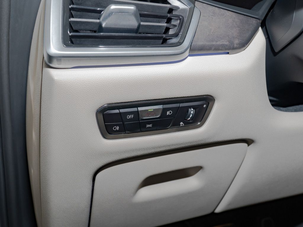 BMW X6 xDrive 30d M-Sport PANO AHK HUD 360° LASER