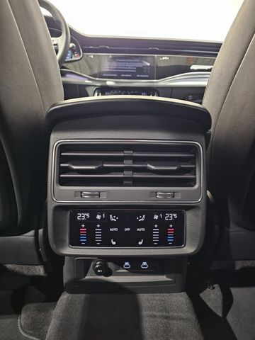 Audi Q8 50 TDI S Line Black Pano Nachts HDMatrix VOLL