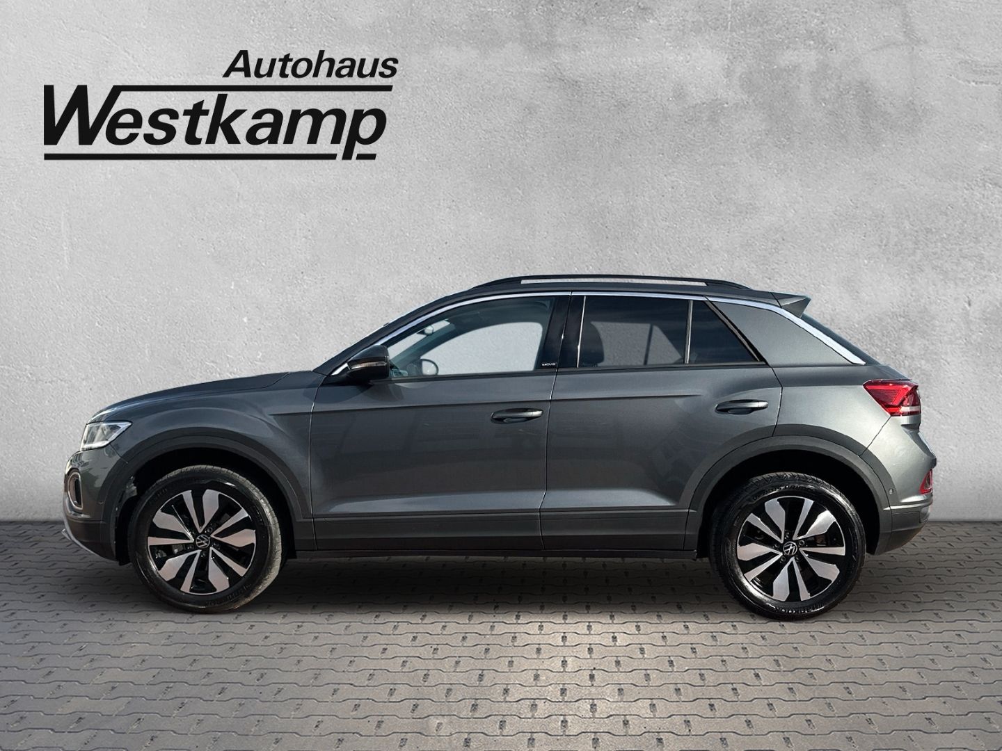 Volkswagen T-Roc Move 1.5 TSI DSG - Samsaru's Car Outlet