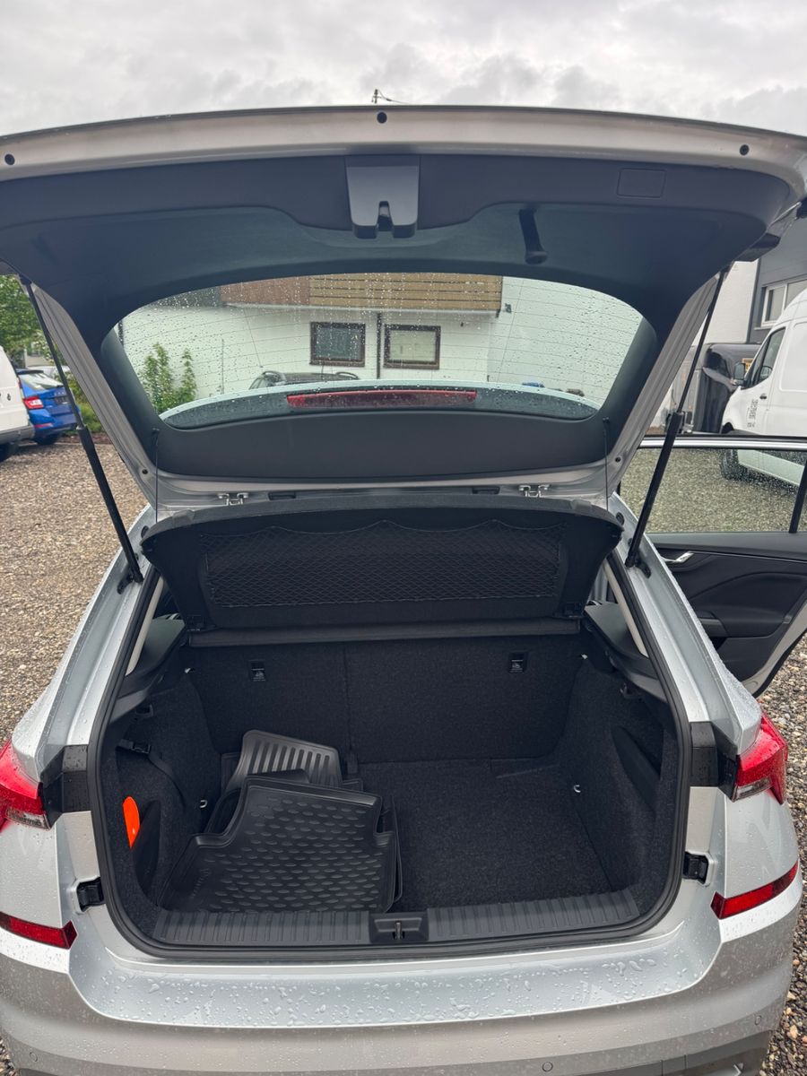 Skoda Kamiq Ambition - Samsaru's Car Outlet