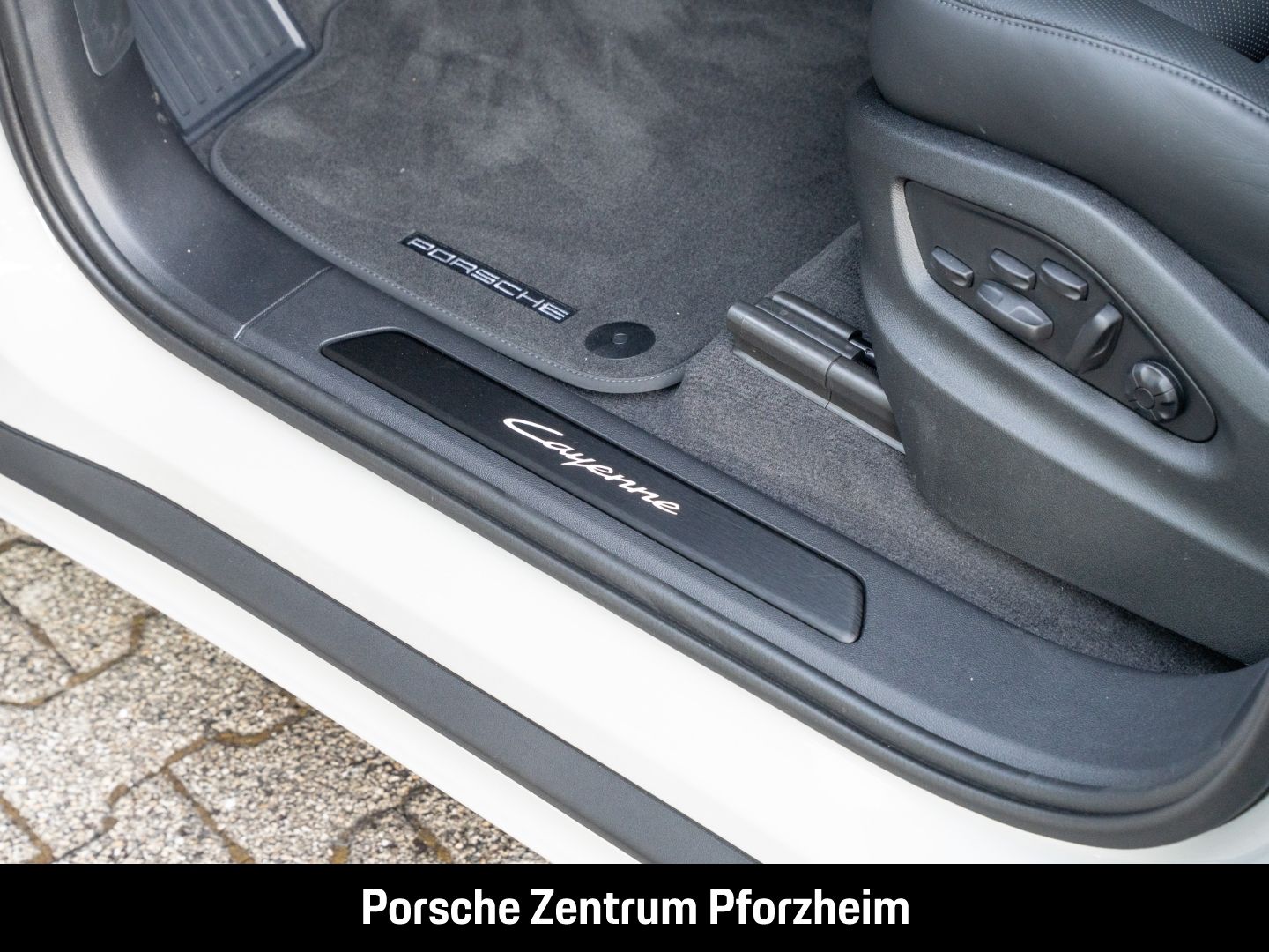 Porsche Cayenne E-Hybrid Coupe BOSE Luftfederung LED