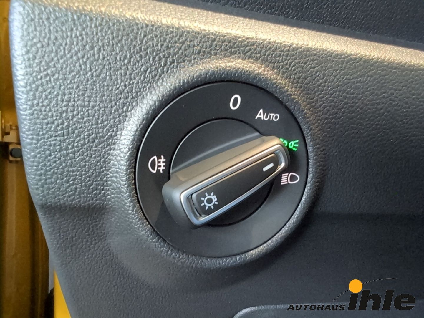 Volkswagen T-Roc Style 1.0 TSI - Samsaru's Car Outlet