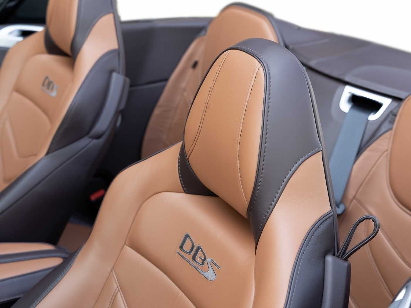 Aston Martin DBS Superleggera Volante -Berwick Bronze-