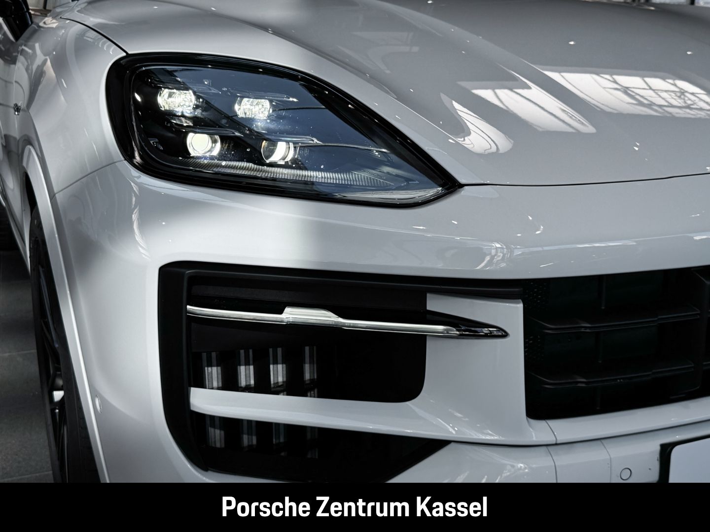 Porsche Cayenne E-Hybrid Coupe Matrix LED