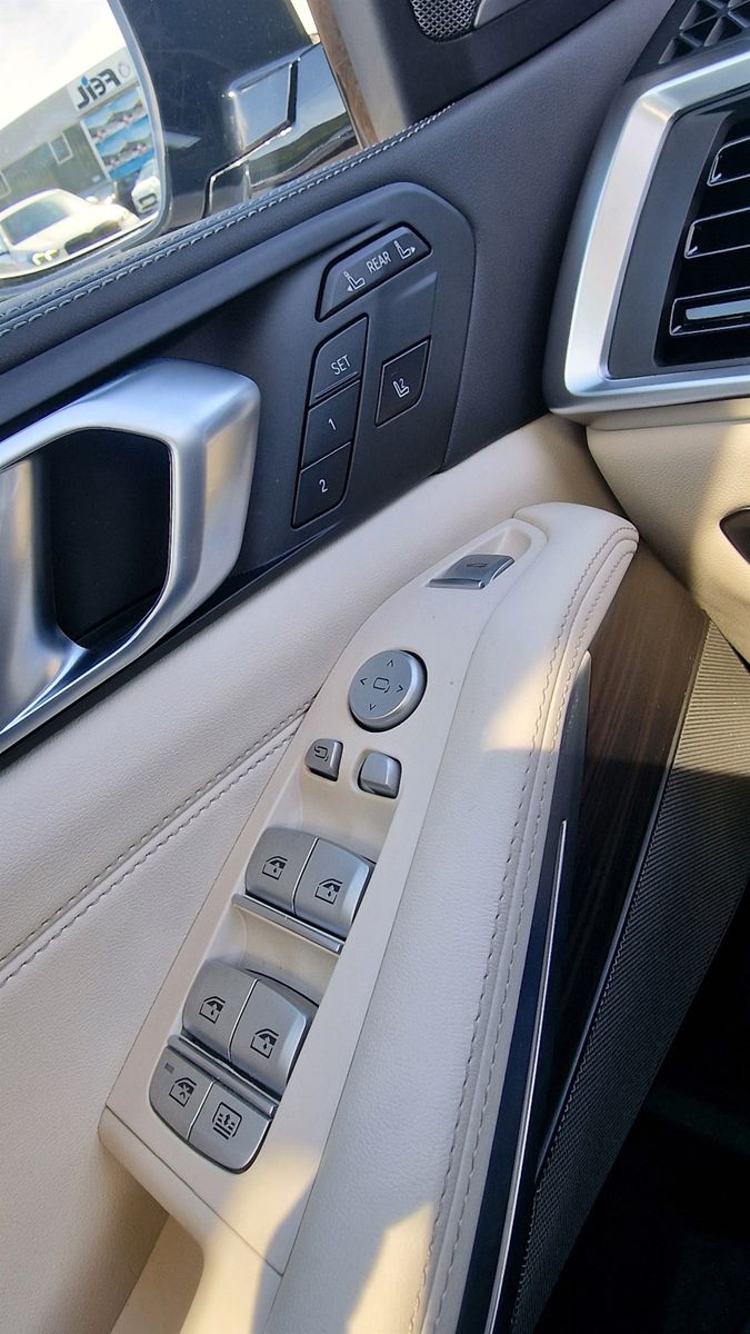 BMW X7 xDrive40d M Sport t HK HiFi DAB