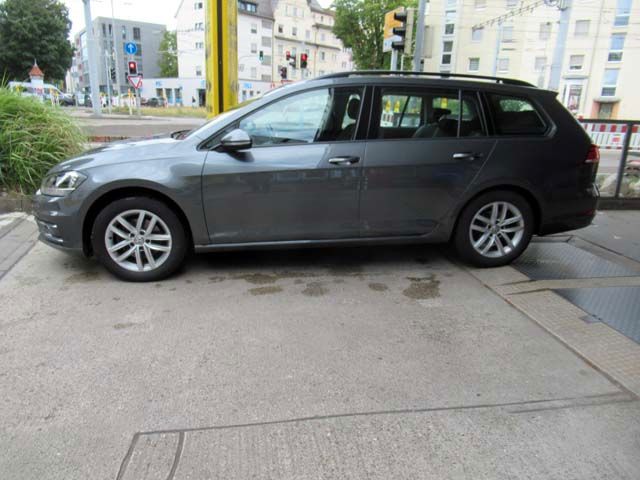 Volkswagen Golf Variant 2.0TDI DSG Comfortl - Samsaru's Car Outlet